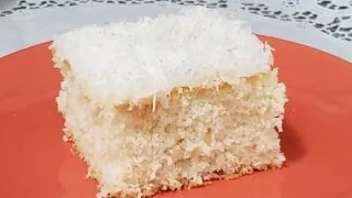 BOLO DE COCO DE LIQUIDIFICADOR SEM GLÚTEN E SEM LACTOSE