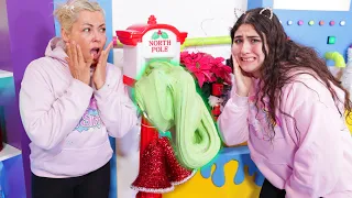 FIX THE GRINCHES SLIME WITH CHRISTMAS GIFTS! Slimeatory 665