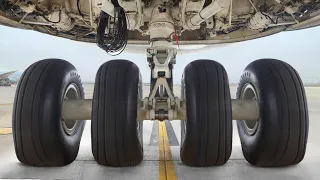 Testing Brand New Massive Landing Gears on US Largest Aircraft