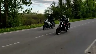 Заруба Benelli TnT 302S VS Voge 300RR