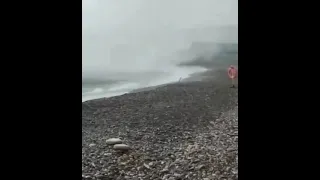 УЖАС В СОЧИ!😱 🌪 СМЕРЧ ВЫШЕЛ на берег 01.09.21