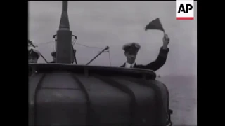 Royal Navy submarine HMS M2 launching her Parnall Peto seaplane