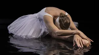 Dying Swan on the water - ballet on film