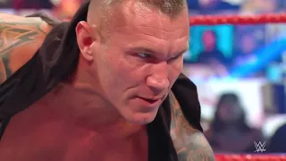 Randy Orton SORPRENDE con RKO a Drew McIntyre - WWE RAW EN ESPAÑOL LATINO