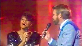 Dionne Warwick & Glen Campbell | SOLID GOLD | “Say A Little Prayer & Phoenix” (3/8/1986)
