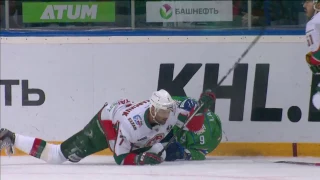 Zakharchuk injures Lazarev