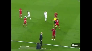 ¿FUE O NO FUE? Tarjeta roja para Aruturo Vidal | R Madrid 3 -Bayern 3 | UCL 2017