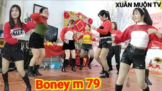 nhảy boney m79 vũ công xinh đẹp tất niên 2024
