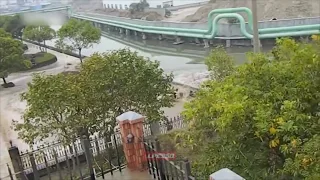 Tidal wave washes away several people