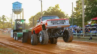 Mega Pulling Trucks at Pullin in the Park in Victoria 2020