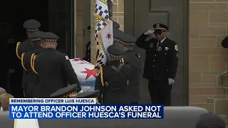 Family of fallen Chicago police officer asked mayor not to attend his funeral