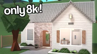 8K STARTER HOUSE | Bloxburg House Build With Voice