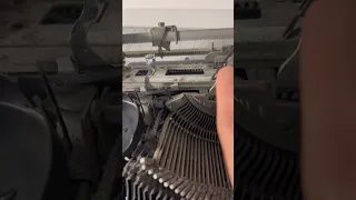 Taking apart a 1930s LC Smith & Corona portable typewriter before cleaning