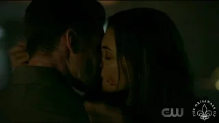 The Originals 4x01 Freya cures Elijah. Hayley & Elijah reunite & Kiss