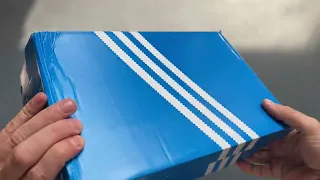 Разрезал поддельные adidas Samba