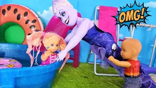 I'LL MAKE A MERMAID OUT OF YOU! Katya and Max funny family funny dolls TV series Darinelka