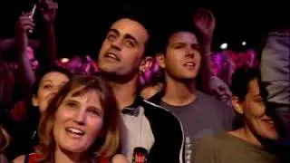 Robbie Williams - Shes the one Live (HQ)