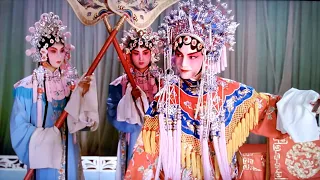 John Lone performs Peking Opera in M.Butterfly (1993)