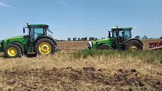 John Deere 8R Stuck in Mud 2019 !! Twin Brother came to rescue him.