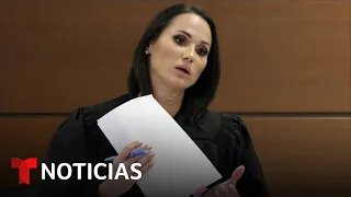 La jueza del juicio de Nikolas Cruz se descarga a su defensa | Noticias Telemundo