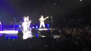 DNCE - Toothbrush live in Montreal (05/26/16)