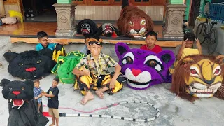 BARONGAN UNGU MENYALA ABANGKU MAEN BERSAMA SAMA