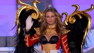 Behati Prinsloo Victoria's Secret Runway walks 2007 - 2015 HD