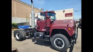 SINGLE AXLE MACK TRACTOR - R Model RD690P - Incredibly Clean, One Owner