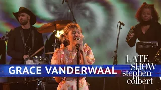 Grace VanderWaal Performs 'Clearly'