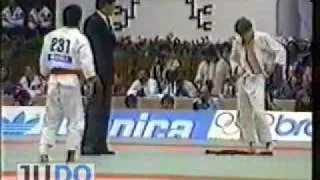 JUDO 1987 World Championships: Yosuke Yamamoto 山本 洋祐 (JPN) - Yuri Sokolov (URS)