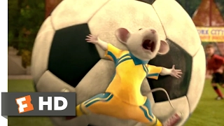 Stuart Little 2 (2002) - Stuart Plays Soccer Scene (1/10) | Movieclips