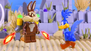 LEGO Roadrunner VS Coyote JETPACK - Stop Motion Animation