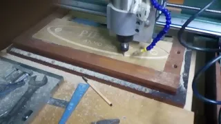 Homemade CNC   Pipilak tábla marás.