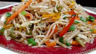 Veg Hakka Noodles Recipe | Restaurant style Vegetable Noodles