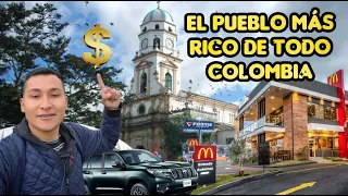 ¿COMO EL PUEBLO MAS RICO DE COLOMBIA GANA TANTO DINERO?