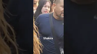 Shakira leaving nyc after met gala