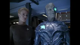 ST Voy - One visits main engineering.