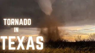 Unleashing Nature's Fury: Jaw-Dropping Tornadoes in Hamlin, Texas!