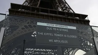 Эйфелева башня открылась после забастовки