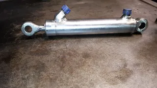 Самодельный гидроцилиндрик на заднюю навеску! Homemade hydraulic cylinder