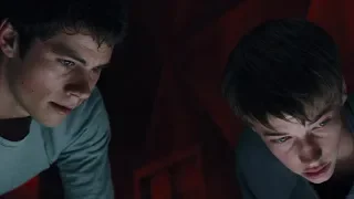 Aris shows Thomas something [Scorch Trials]