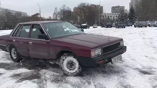 Nissan Laurel c32 snow drift