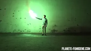 Planete-fumigene.com : Mister Light 1 Vert - Feu à main/Torche