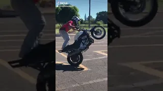 Cb 300 wheeling stunt