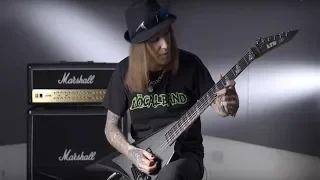 Умеет ли Alexi Laiho из Children of Bodom хоть немного играть на гитаре?