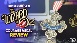 The Wizard of Oz - The Cowardly Lion Courage Medal Prop Replica REVIEW