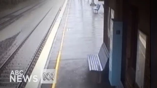 Timelapse shows Sydney train station flooding