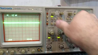 Tektronix 2445B