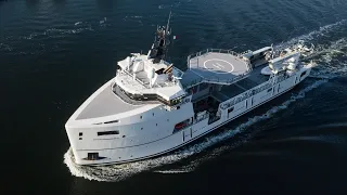 Greame Hart's  80m/ 262ft yacht support vessel U-81