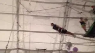 Flying Trapeze - Uprise Shoot, Catch and Return